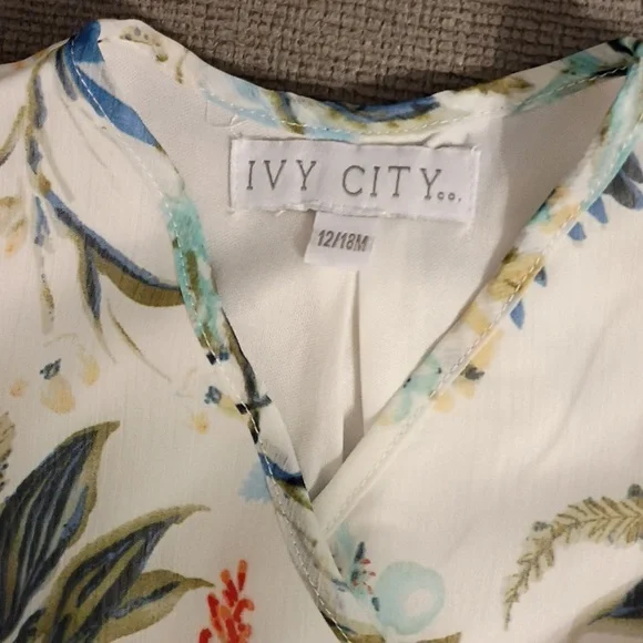 Ivy City Co Mini White Floral Lyla Dress 12-18 Months - Picture 2 of 4